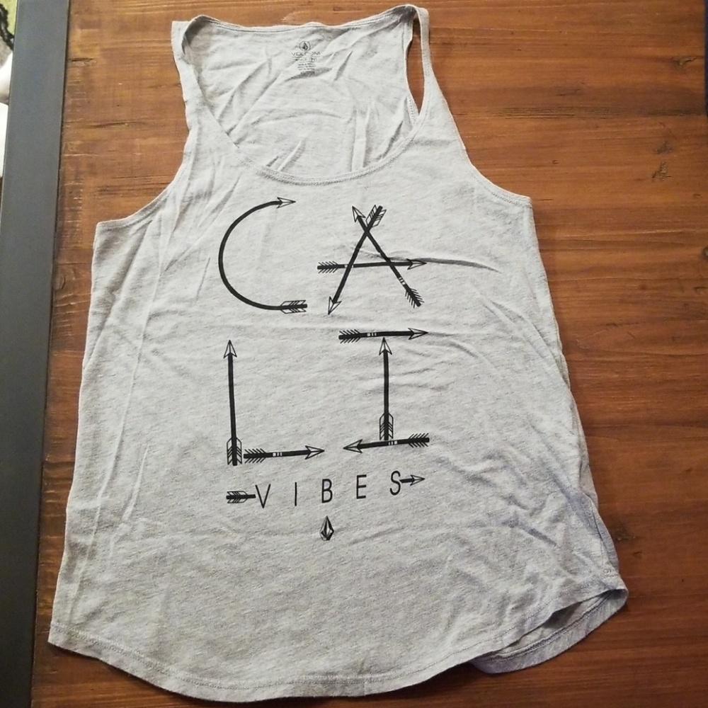 Like new Women's Volcom Cali tank sz XS